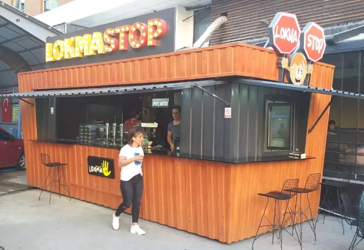 300CMX700CM AHŞAP KAPLAMA CAFE KONTEYNER